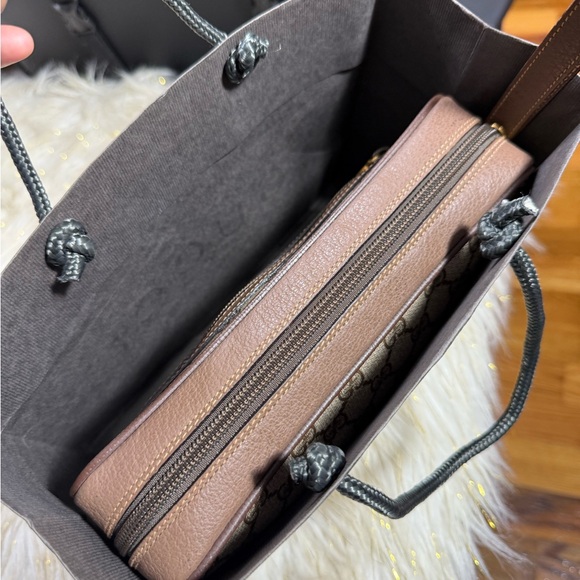 Gucci GG Clutch wristlet Pvc Pouch bag Brown with paper bag included. - Picture 5 of 16